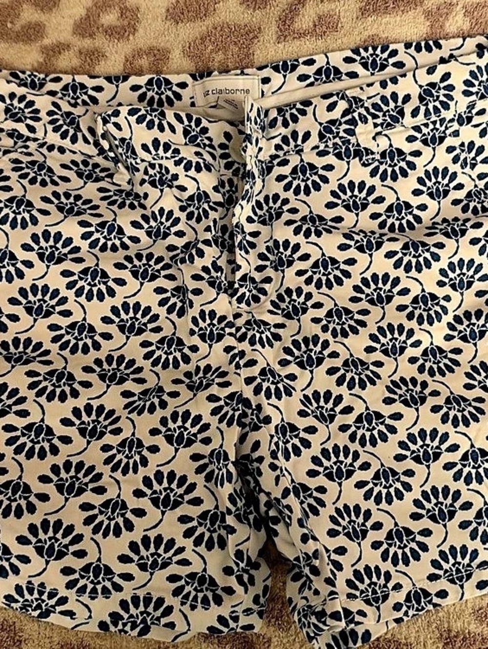 Liz Claiborne Floral High Waist Shorts in Blue & White Size 12